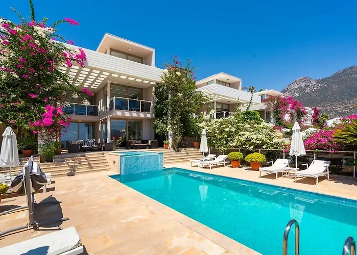 Ruby, Kalkan, كاس
