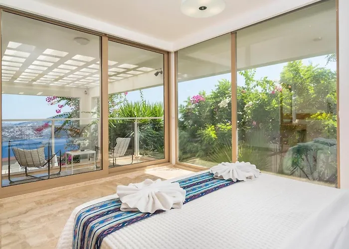 Ruby, Kalkan, كاس