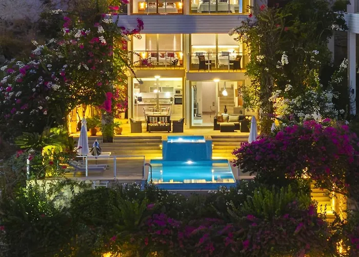 Ruby, Kalkan, * كاس