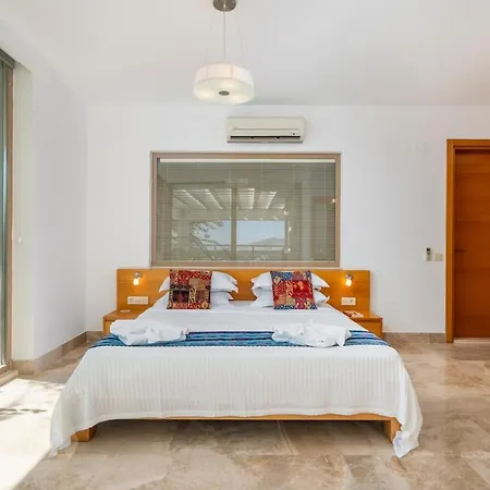 Ruby, Kalkan, Kaş